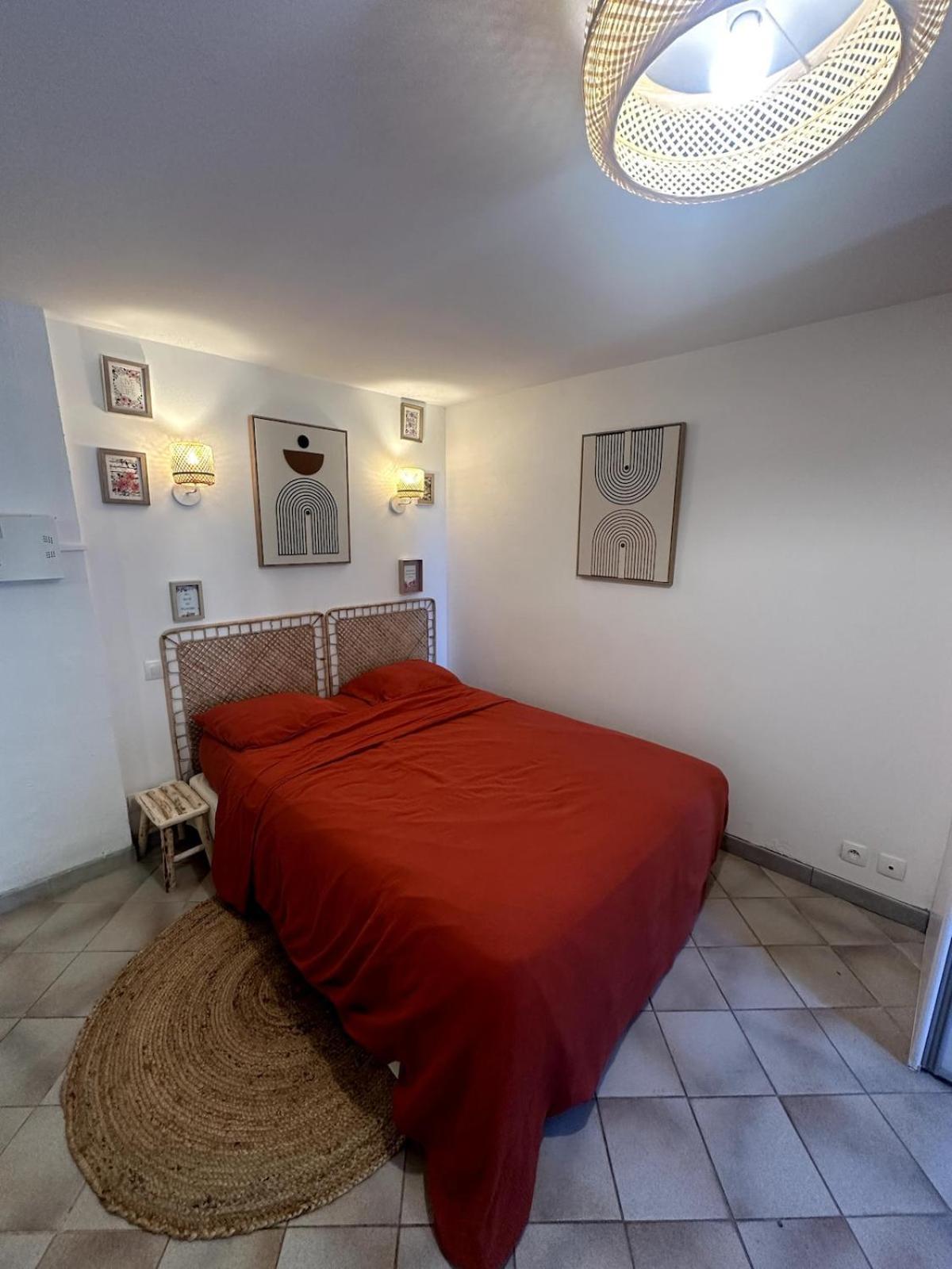 4/6 Personnes, Jardin, Terrasse, Vue La Londe-les-Maures